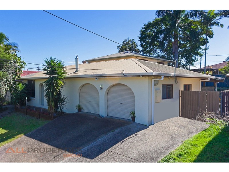 4 Orlando Cres, Springwood QLD 4127