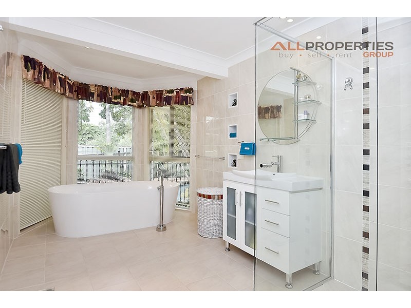 3 THORA STREET, Crestmead QLD 4132