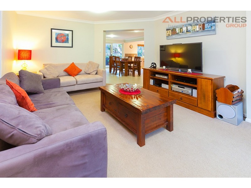 6 Woollahra Place, Forest Lake QLD 4078