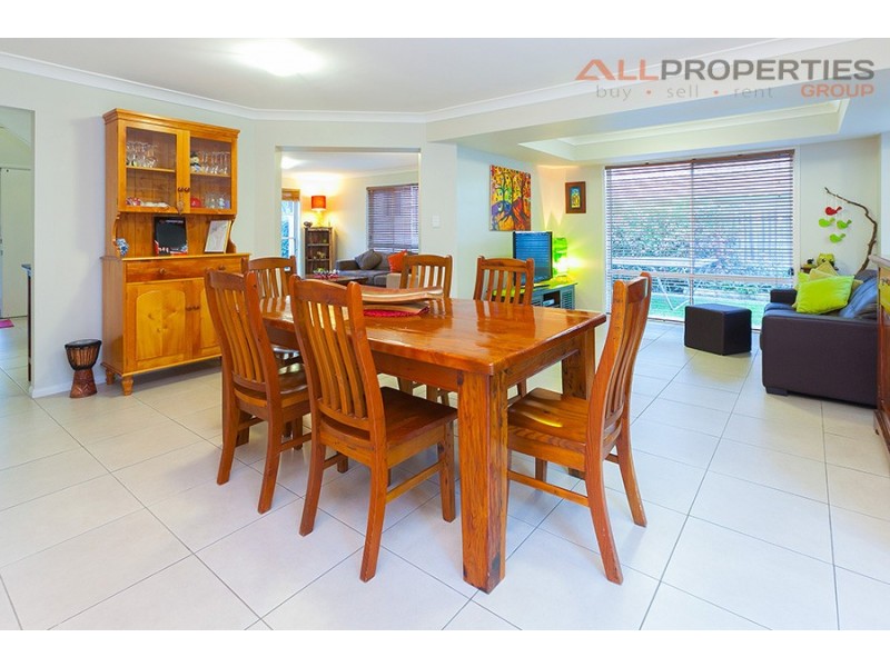 6 Woollahra Place, Forest Lake QLD 4078