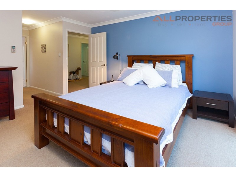 6 Woollahra Place, Forest Lake QLD 4078