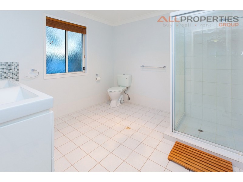 6 Woollahra Place, Forest Lake QLD 4078