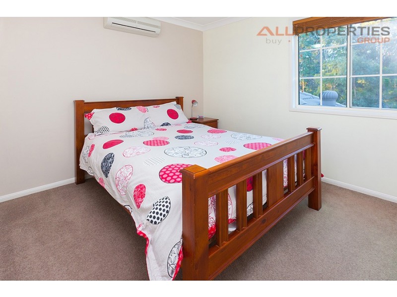 6 Woollahra Place, Forest Lake QLD 4078