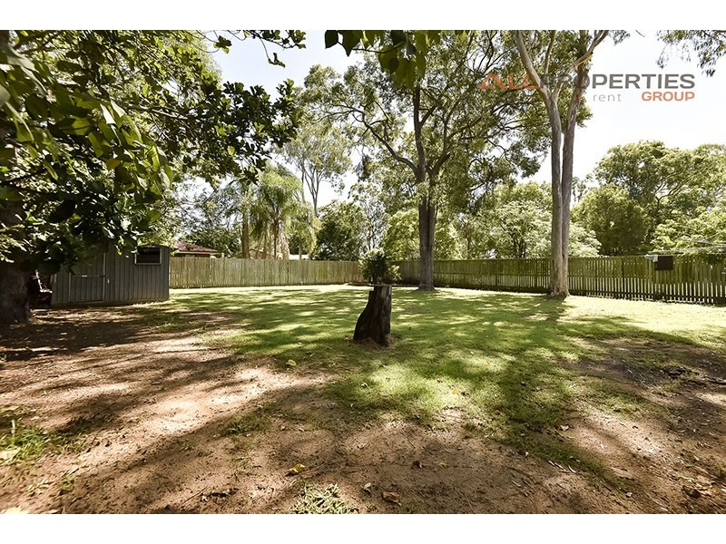30 EMERALD DRIVE, Regents Park QLD 4118