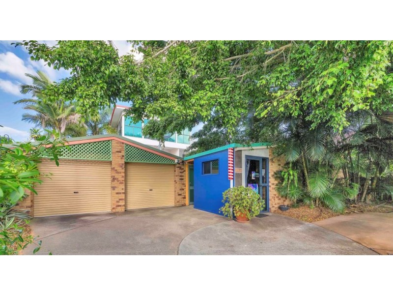 227 Nicklin Way, Warana QLD 4575