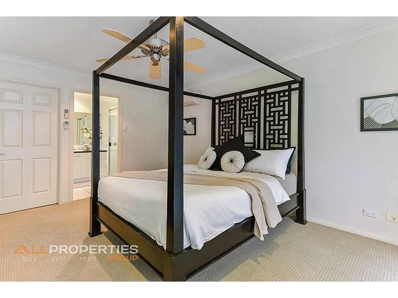 34 Carisbrook Circuit, Forest Lake QLD 4078