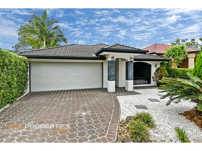 34 Carisbrook Circuit, Forest Lake QLD 4078