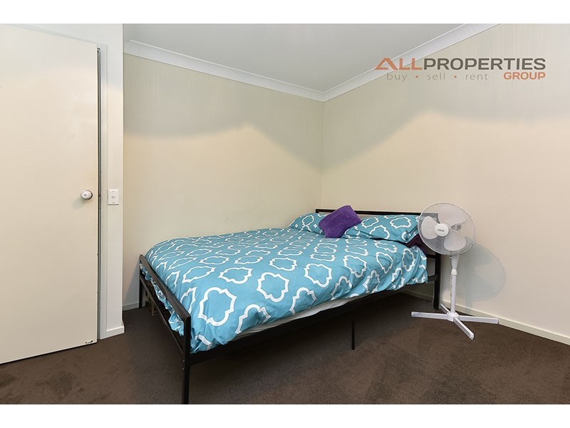 8 Savoy Court, Browns Plains QLD 4118