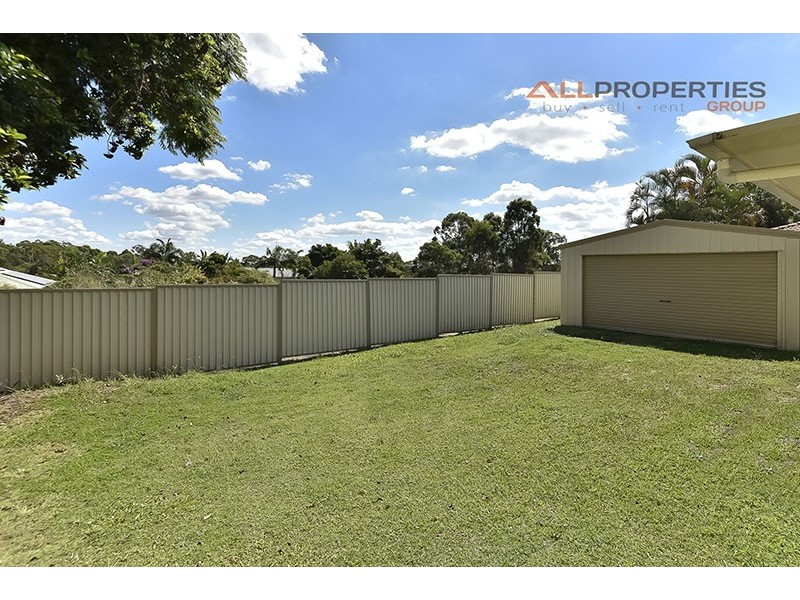 31 Westwood Drive, Hillcrest QLD 4118