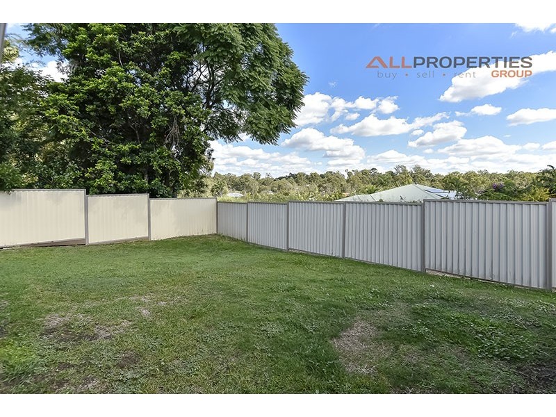31 Westwood Drive, Hillcrest QLD 4118