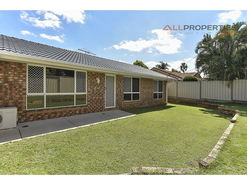 31 Westwood Drive, Hillcrest QLD 4118