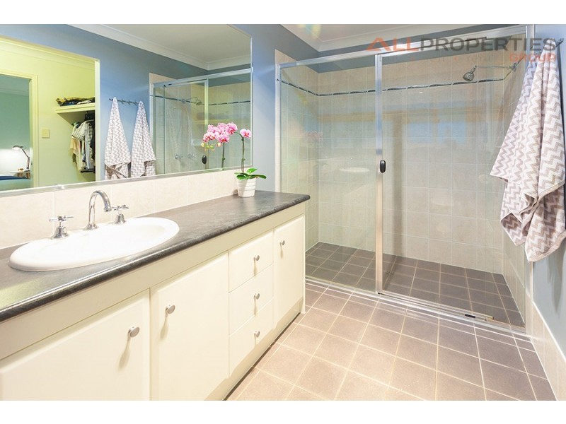 90-102 Horseshoe Cres, New Beith QLD 4124