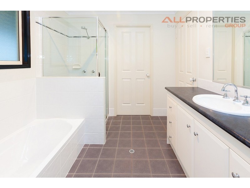 90-102 Horseshoe Cres, New Beith QLD 4124