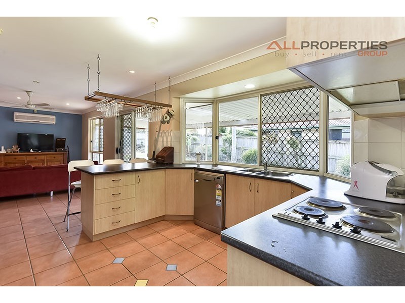 20 Summerhill Place, Forest Lake QLD 4078