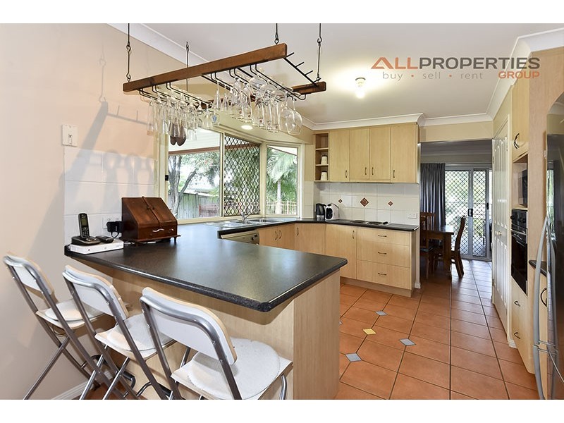 20 Summerhill Place, Forest Lake QLD 4078