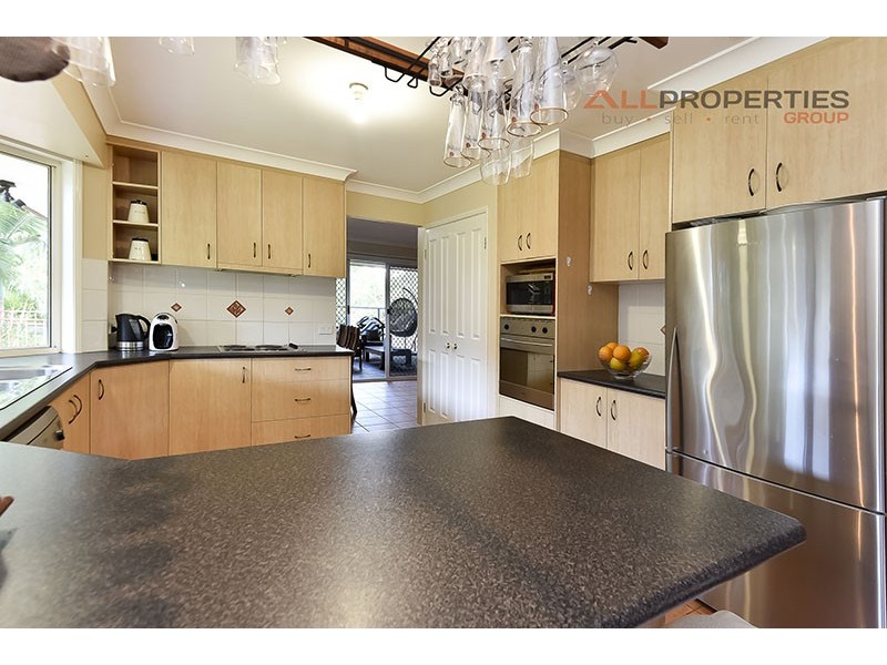 20 Summerhill Place, Forest Lake QLD 4078