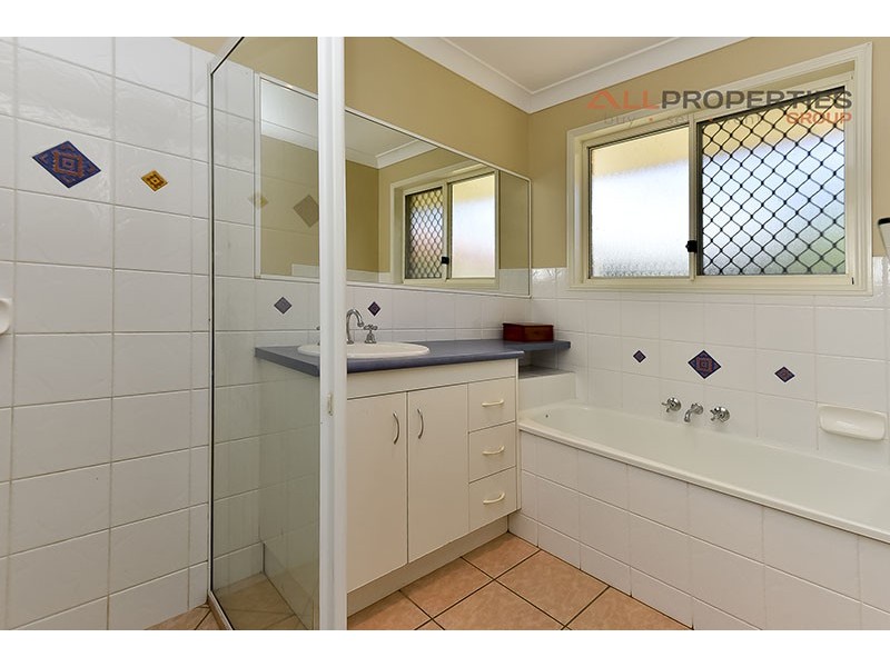 20 Summerhill Place, Forest Lake QLD 4078