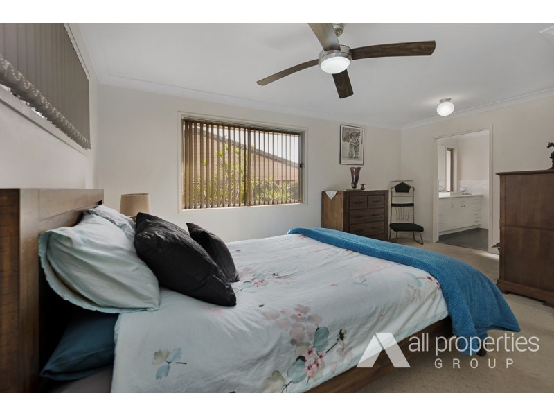 15 COCAS STREET, Regents Park QLD 4118