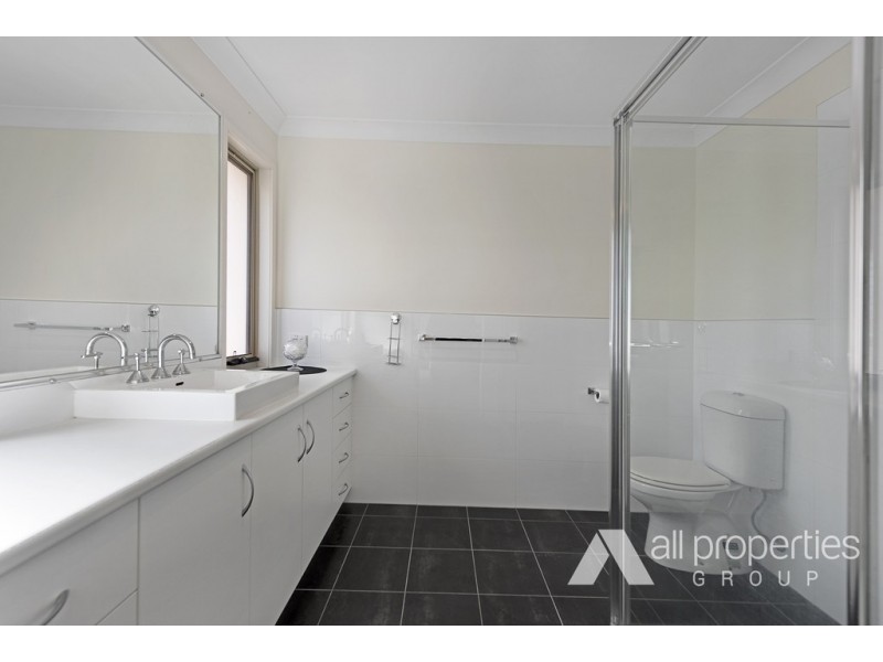 15 COCAS STREET, Regents Park QLD 4118