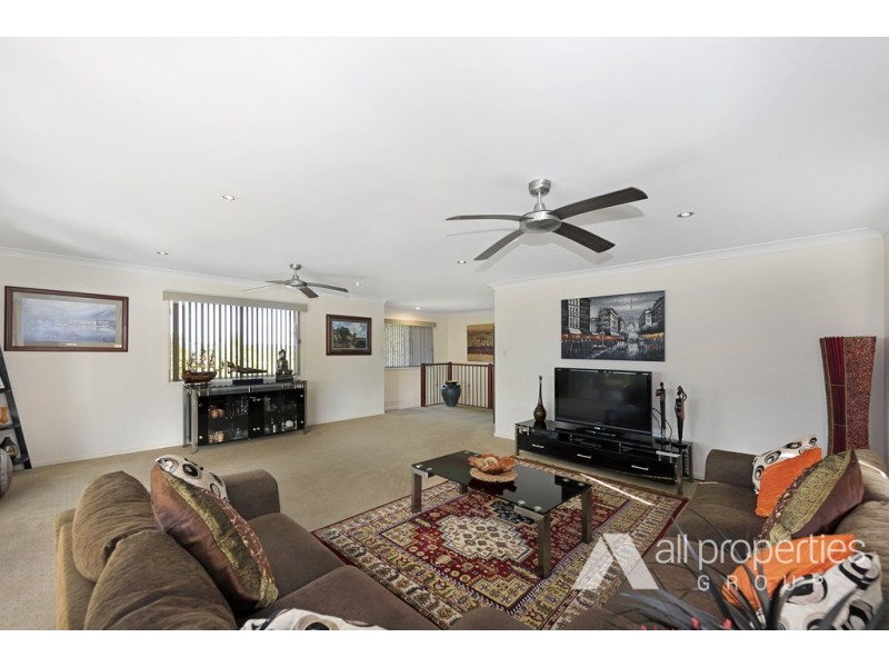 15 COCAS STREET, Regents Park QLD 4118