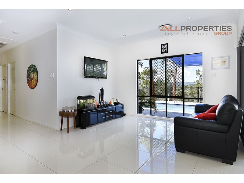 136-144 William Humphreys Drive, Mundoolun QLD 4285