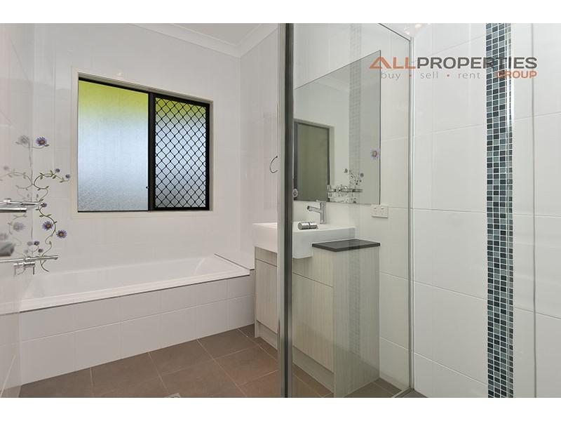 136-144 William Humphreys Drive, Mundoolun QLD 4285