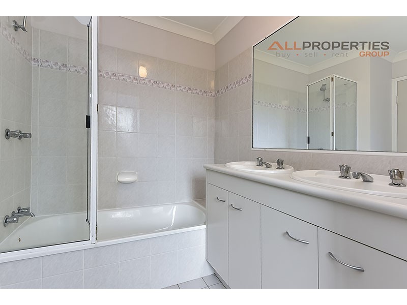 4/11 Meadow Place, Middle Park QLD 4074