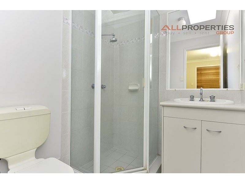 4/11 Meadow Place, Middle Park QLD 4074