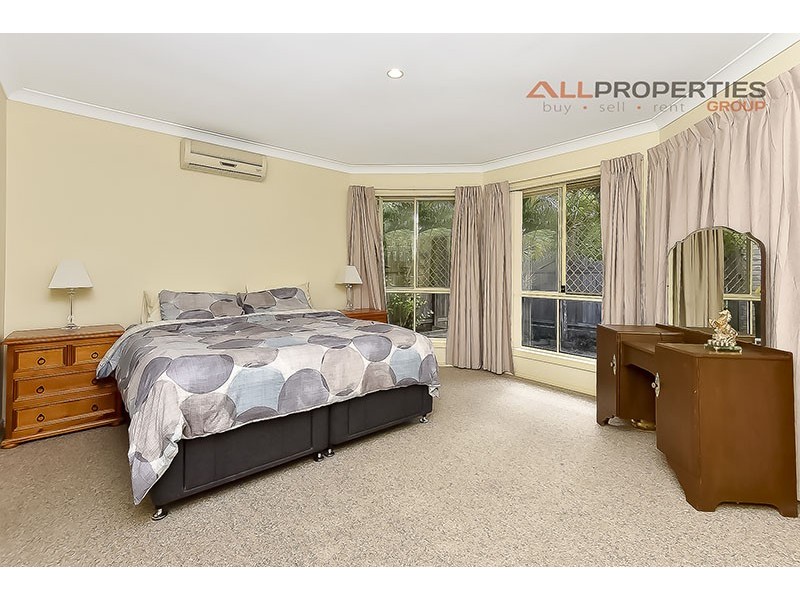 121 Jubilee Ave, Forest Lake QLD 4078