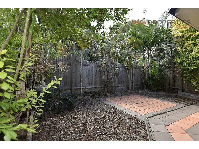 121 Jubilee Ave, Forest Lake QLD 4078