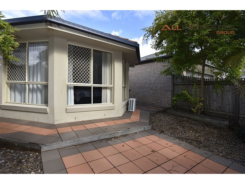 121 Jubilee Ave, Forest Lake QLD 4078