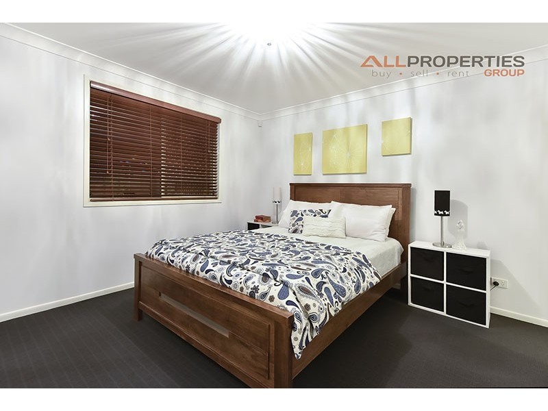 59 Flinders Cr, Forest Lake QLD 4078