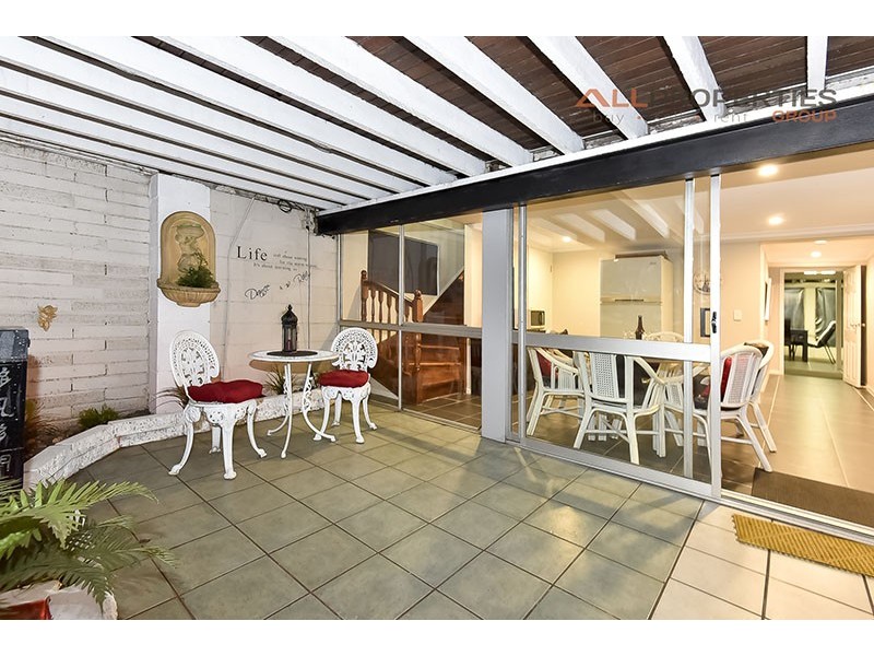 1165 Oxley Road, Oxley QLD 4075