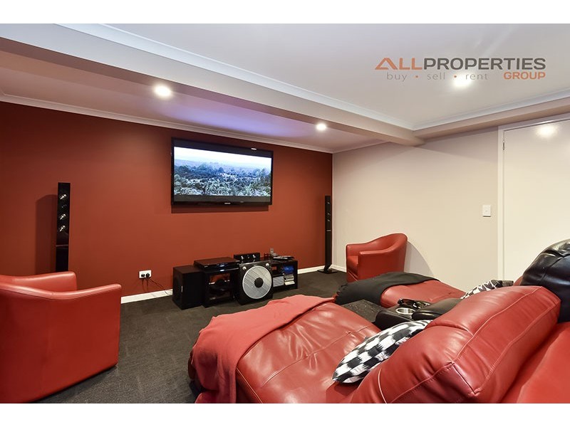 1165 Oxley Road, Oxley QLD 4075