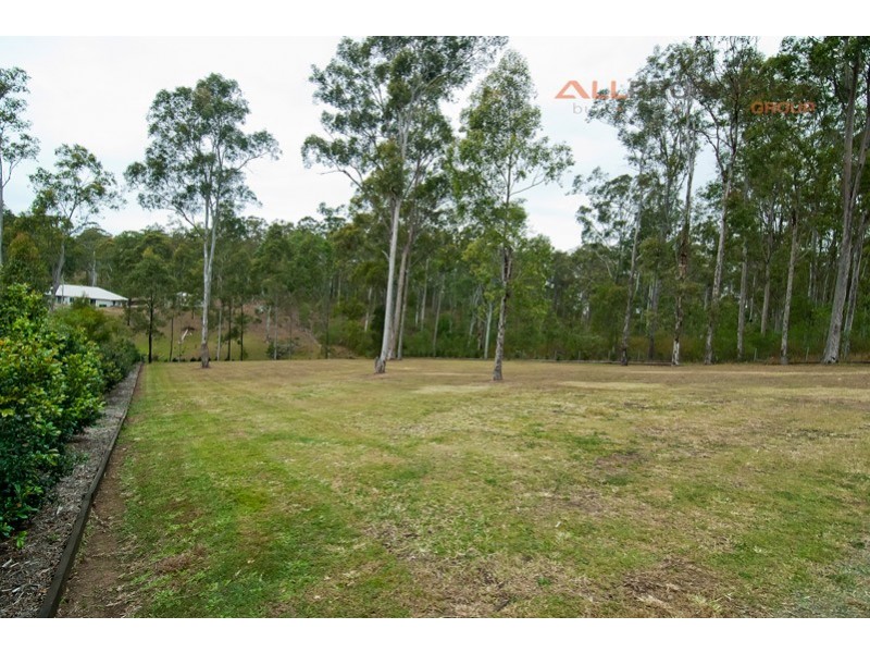 293-295 BAMBOO Drive, Woodhill QLD 4285
