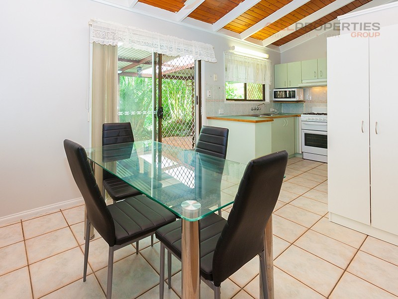 25 Enford Street, Hillcrest QLD 4118