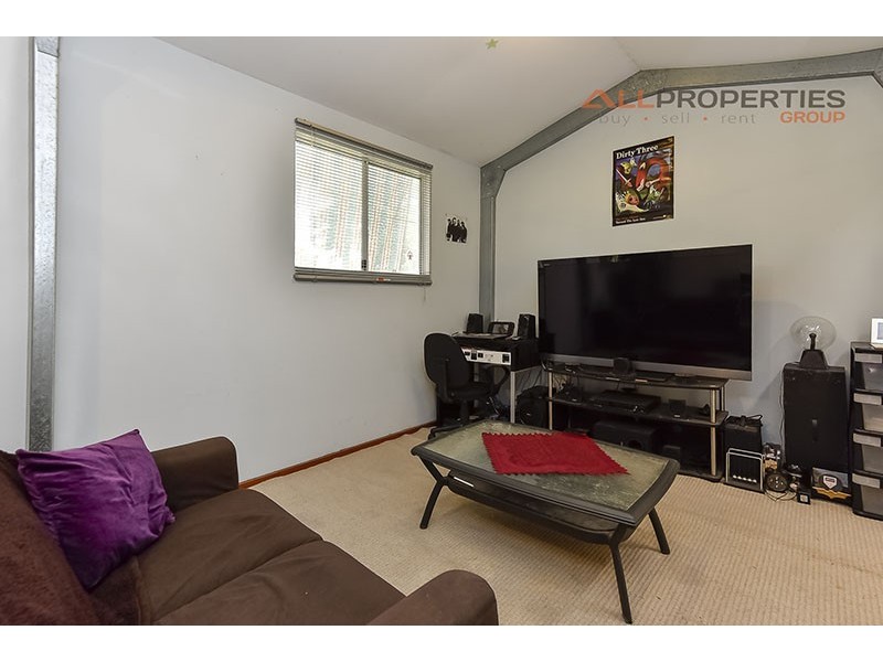 25 Enford Street, Hillcrest QLD 4118