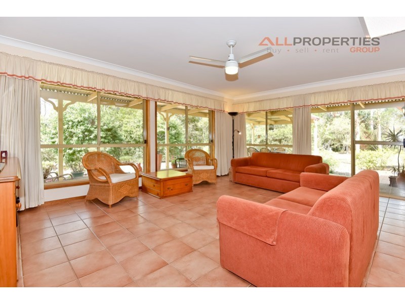 48 Palmerston Court, Munruben QLD 4125