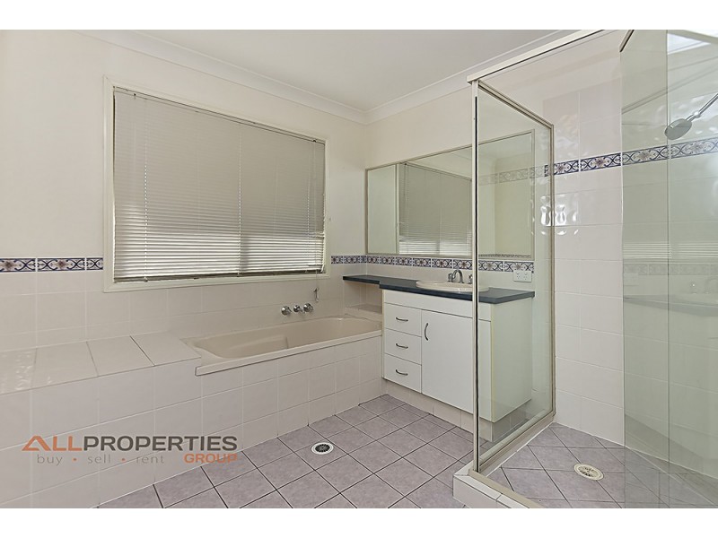 102 Claremont Parade, Forest Lake QLD 4078