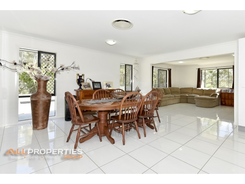 360-372 Dennis Road, Cedar Vale QLD 4285