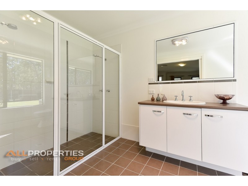 360-372 Dennis Road, Cedar Vale QLD 4285