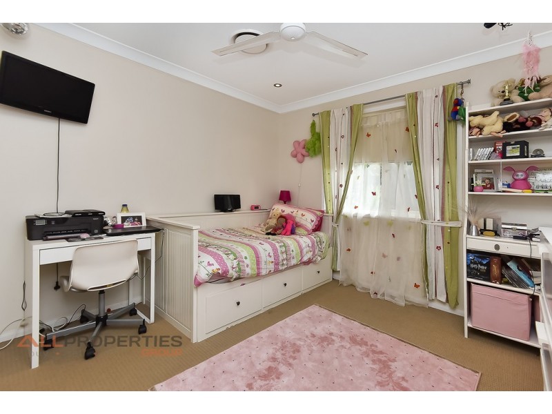 15 Yale Circuit, Forest Lake QLD 4078