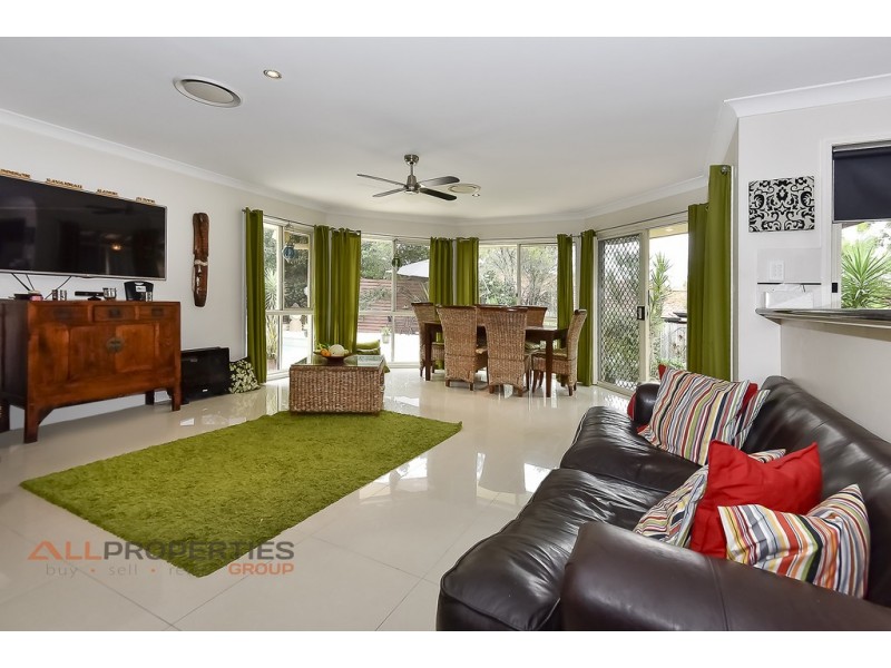 15 Yale Circuit, Forest Lake QLD 4078