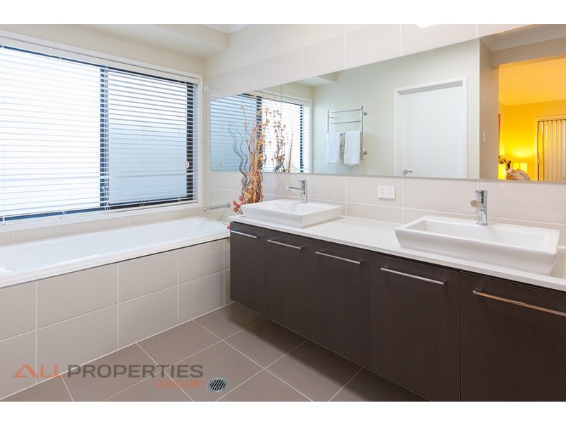 12 Greenvale St, Drewvale QLD 4116