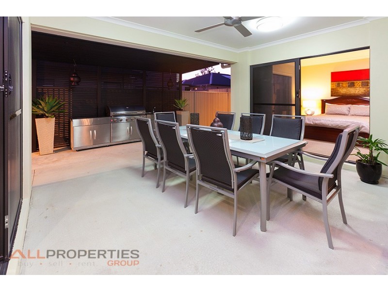12 Greenvale St, Drewvale QLD 4116