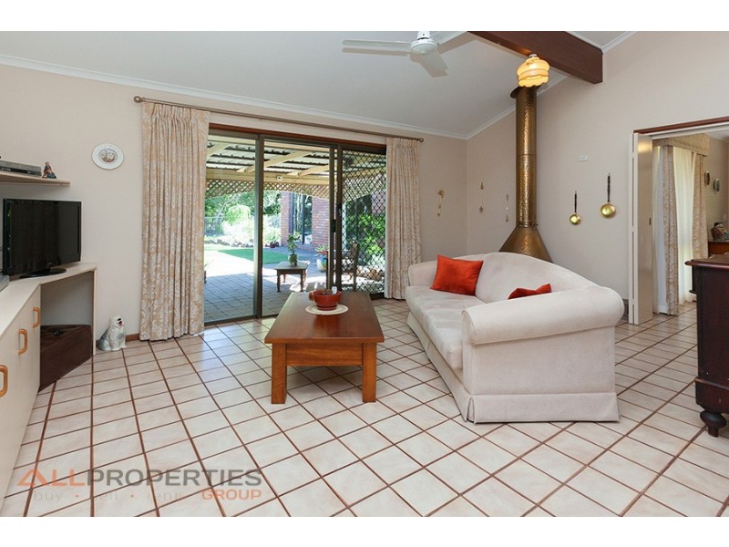 194 Forestdale Drive, Forestdale QLD 4118