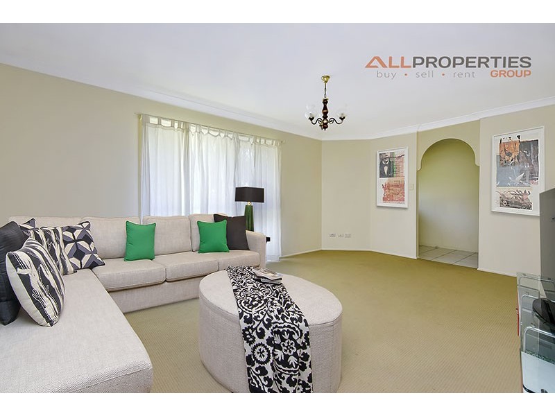 33-35 Palmerston Crt, Munruben QLD 4125