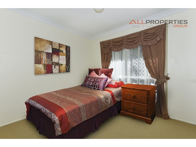 33-35 Palmerston Crt, Munruben QLD 4125