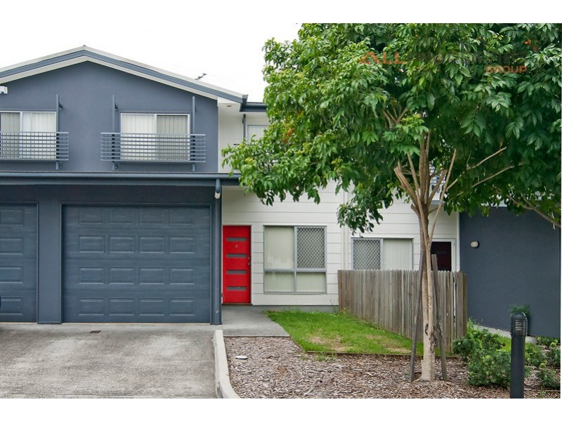 2/1 Emerald Drive, Regents Park QLD 4118