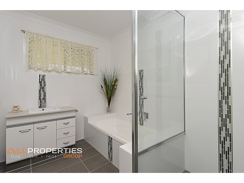 72 Thallon Road, Hatton Vale QLD 4341